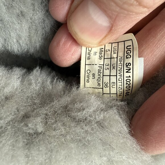 UGG Heather Gray Knit Ankle Slippers: Lamb Shearling, Women's Size 5 (36 EU) - Picture 2 of 4